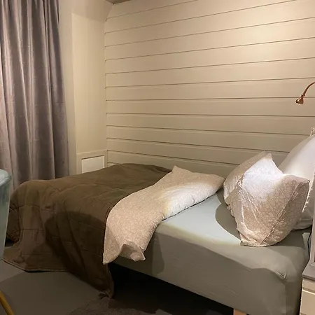 Pa Toppen Av Tromsoya. Rett Ut I Naturen! Appartement Tromsø
